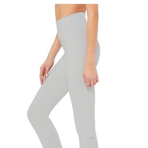Alo dash legging.  Yoga pant